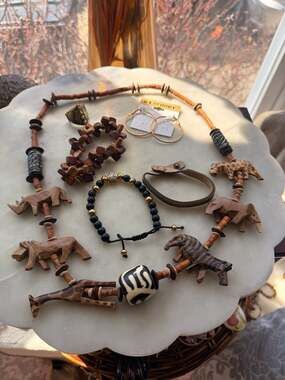 Vintage Hand Carved Wooden African Safari Animal Necklace and Jewelry Lot